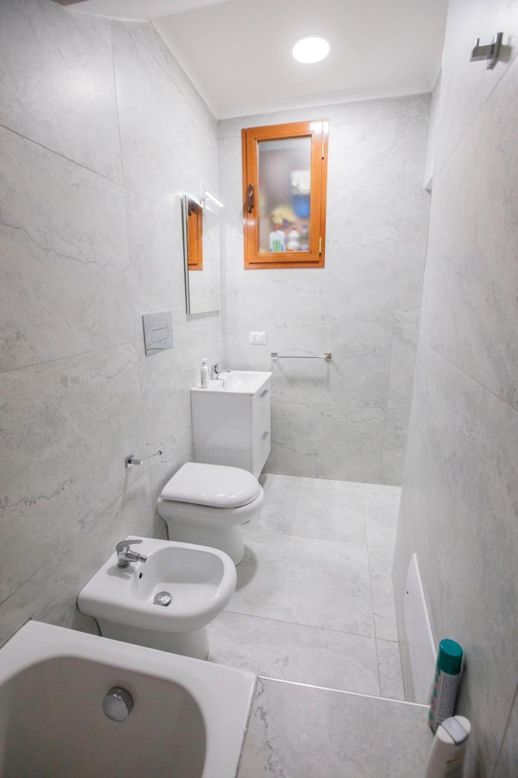 B&B Le Stanze Di Aurora Νάπολη Εξωτερικό φωτογραφία