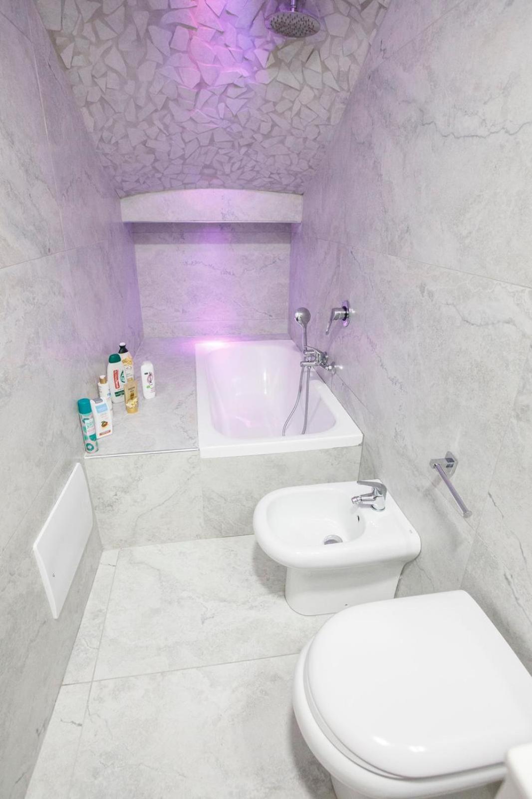 B&B Le Stanze Di Aurora Νάπολη Εξωτερικό φωτογραφία