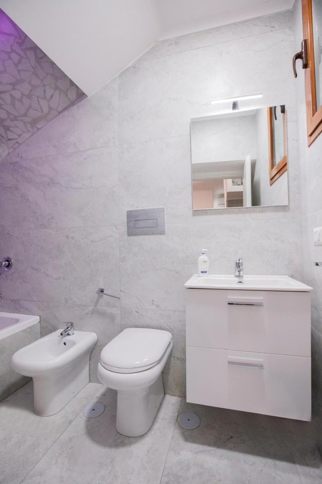 B&B Le Stanze Di Aurora Νάπολη Εξωτερικό φωτογραφία